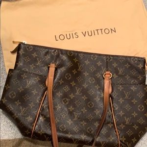 Louis Vuitton Handbag